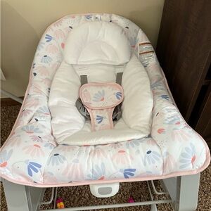 Floral Baby Bouncer Seat